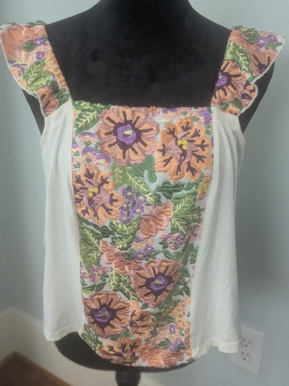 Embroidered Floral Square-Neck Camisole - Cream & Peach